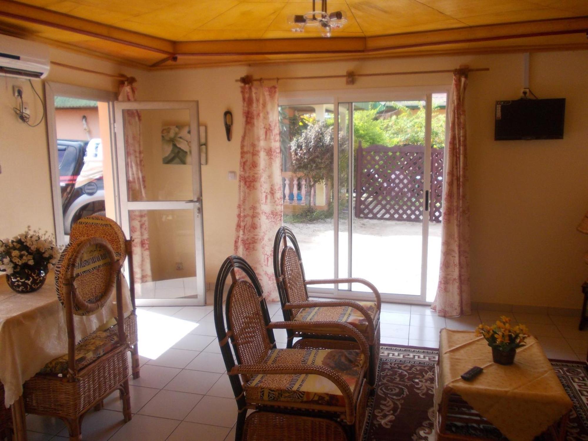 Hotel Restaurant Gites คริบี ภายนอก รูปภาพ